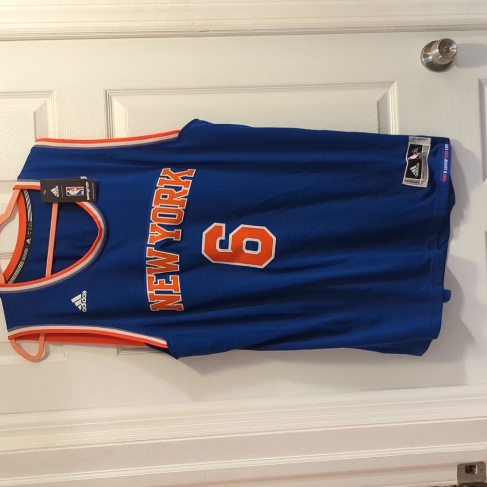 Knicks jersey